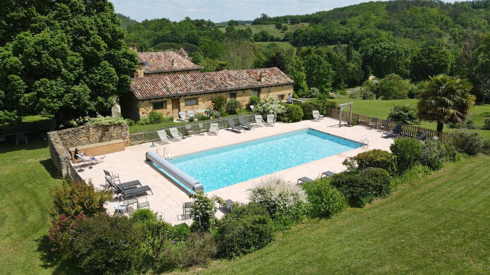 Domaine De Cournet Haut, A 17Th Century Property Set On A Calm, Idyllic Domain With Pool, Tennis, Bikes And More Les Vauries Exterior photo