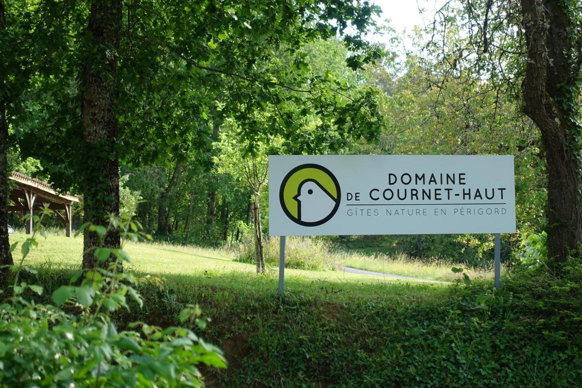 Domaine De Cournet Haut, A 17Th Century Property Set On A Calm, Idyllic Domain With Pool, Tennis, Bikes And More Les Vauries Exterior photo