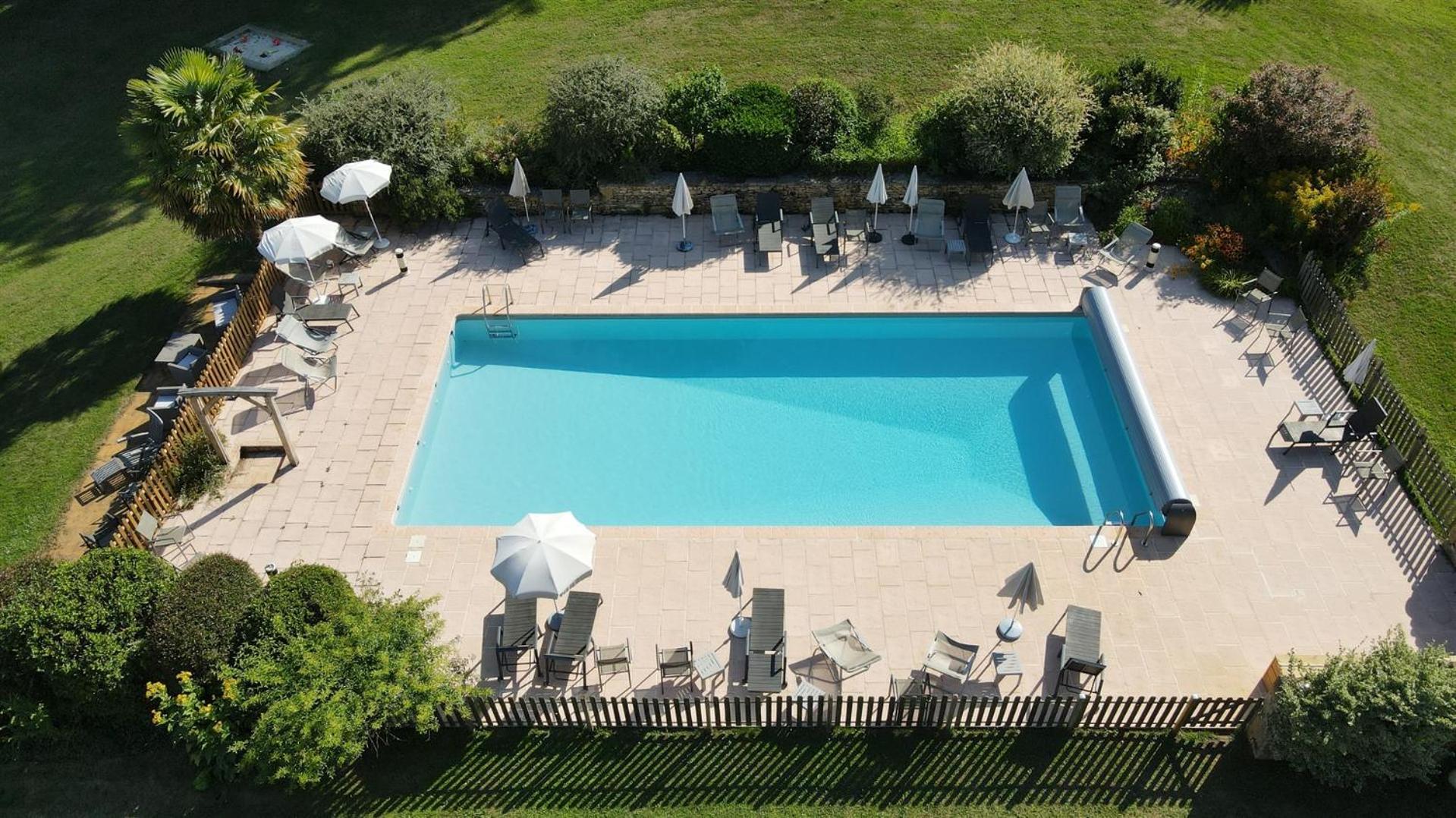 Domaine De Cournet Haut, A 17Th Century Property Set On A Calm, Idyllic Domain With Pool, Tennis, Bikes And More Les Vauries Exterior photo