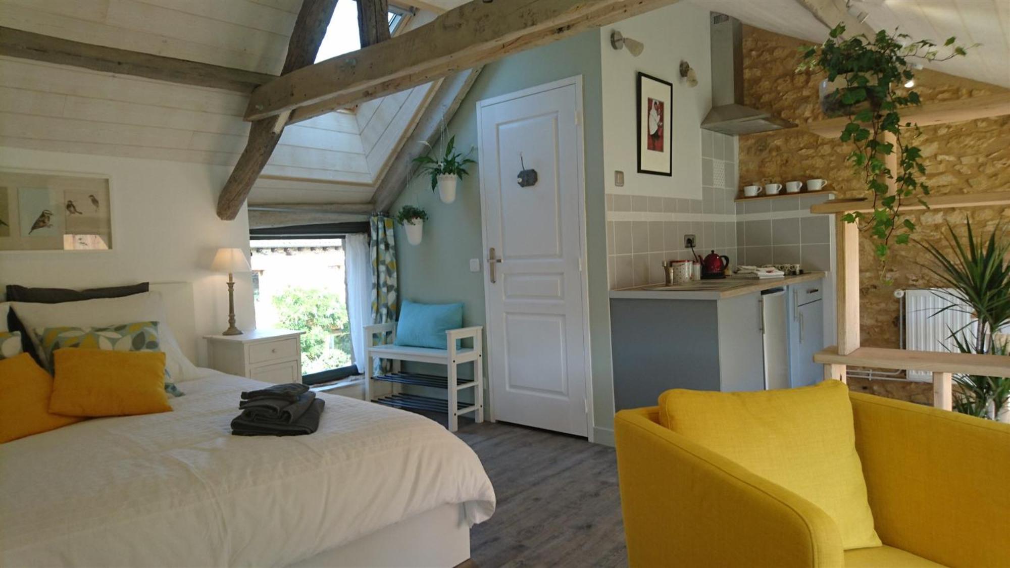Domaine De Cournet Haut, A 17Th Century Property Set On A Calm, Idyllic Domain With Pool, Tennis, Bikes And More Les Vauries Room photo